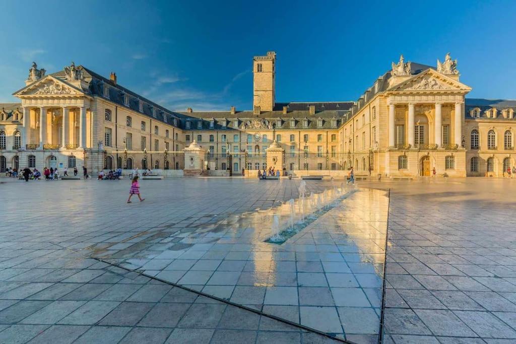 Ferienwohnung Le Sweet 70'S : Au Coeur Du Centre Historique Dijon Exterior foto